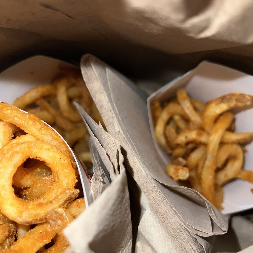 curly fries