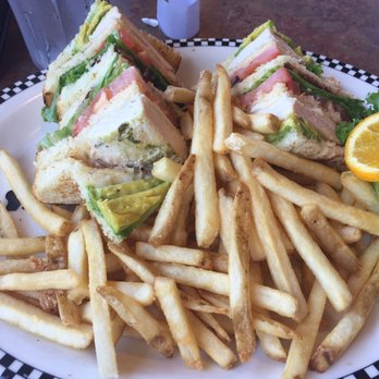 Black Bear Diner Milpitas - Chicken avocado club sandwich - Diners Near Me - Milpitas, California