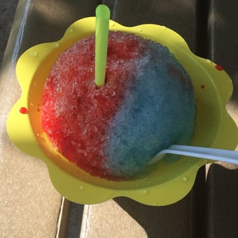 Magoo's Burgers - Strawberry and coconut; YUM! - Shaved Ice Near Me - Honolulu, Hawaii