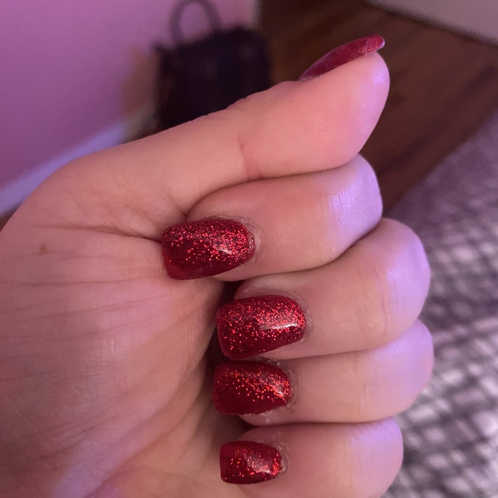 Manicure wasn't done right Can still see the dry skin Manicure wasn't done right Can still see the dry skin