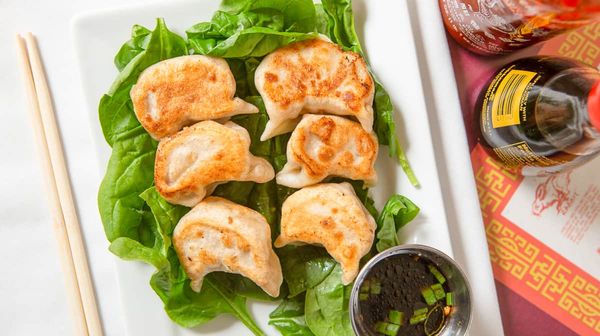 Chen's Dynasty II by null