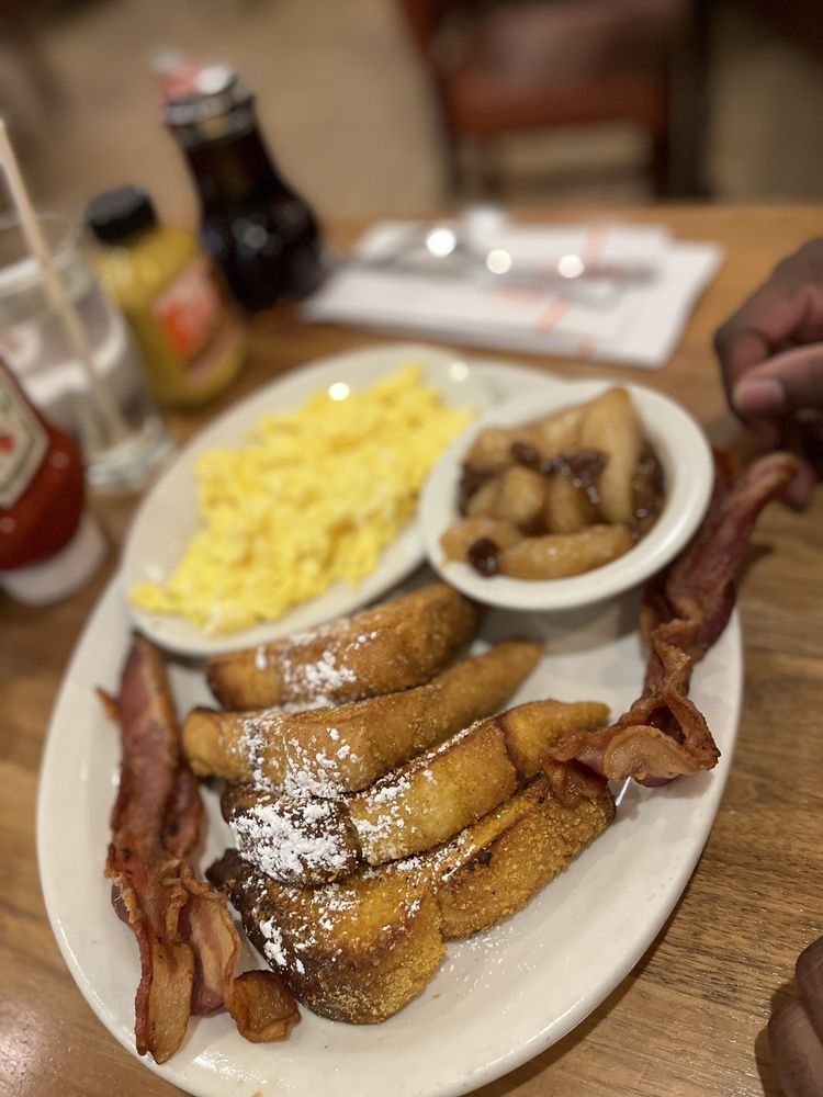 Junior's Restaurant