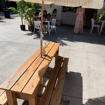 Arvo Café - I snagged this table! It's very busy - Cafes Near Me - Honolulu, Hawaii Arvo Café - I snagged this table! It's very busy - Cafes Near Me - Honolulu, Hawaii