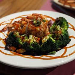 Snuffy's Cafe & Lounge - Vegetable & Brown Rice Bowl with Shrimp Added