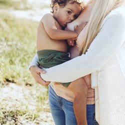 Sharing Love Doula - Santiago and I at a breastfeeding photo shoot.