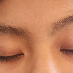 Eyebrow Threading