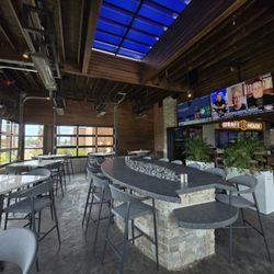 Five Four Restaurant & Drafthouse