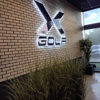 X-Golf Columbus - X-Golf sign - Golf Near Me - Grandview Heights, Ohio