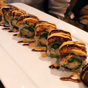 Kumo Sushi - Dancing Eel Maki Special Rolls with shrimp tempura, eel, asparagus, and topped with spicy sauce - Japanese Near Me - Herndon, Virginia