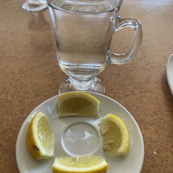 A Modo Mio - Hot water with lemon - Pizza Near Me - Arlington, Virginia