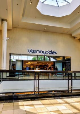 Bloomingdale's by null