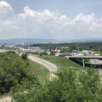 Sugar's Ribs - The nice view from my table - Barbeque Near Me - Chattanooga, Tennessee Sugar's Ribs - The nice view from my table - Barbeque Near Me - Chattanooga, Tennessee