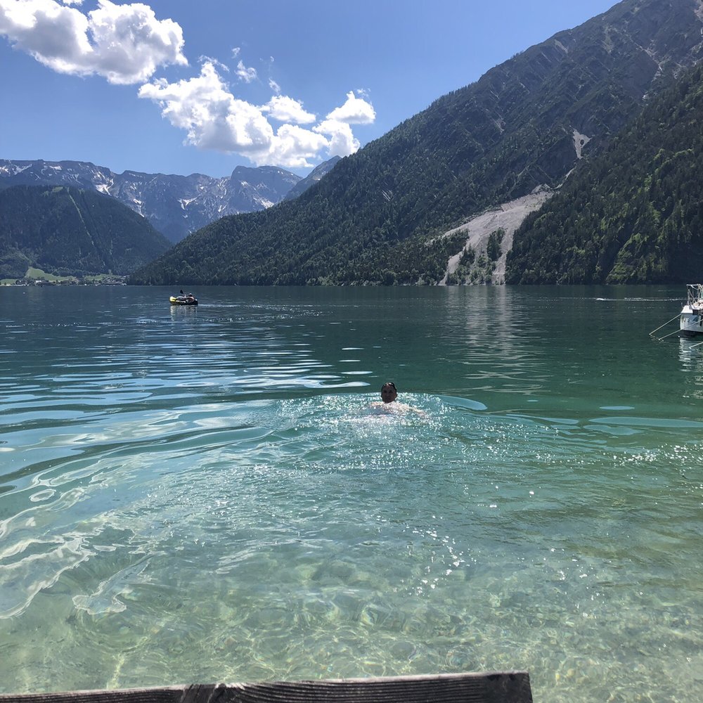Superior Hotel Karwendel - Swimming after a long bike ride - Hotels Near Me - Pertisau, 7