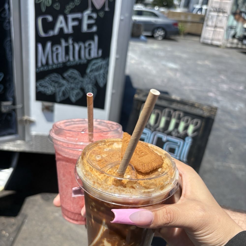 Café Matinal - Lotus Biscoff Iced latte & strawberry smoothie - Coffee & Tea Near Me - San Diego, California Café Matinal - Lotus Biscoff Iced latte & strawberry smoothie - Coffee & Tea Near Me - San Diego, California