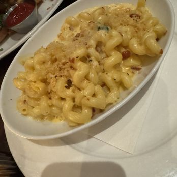 CIRCA at Clarendon - Four Cheese Macaroni - New American Near Me - Arlington, Virginia