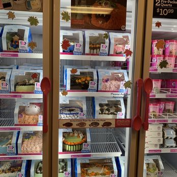 Baskin-Robbins - Ice cream cakes - Ice Cream & Frozen Yogurt Near Me - Las Vegas, Nevada Baskin-Robbins - Ice cream cakes - Ice Cream & Frozen Yogurt Near Me - Las Vegas, Nevada