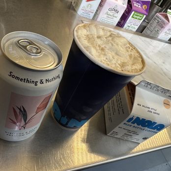 Blue Bottle Coffee - Ferry Building - Coffee & Tea Near Me - San Francisco, California