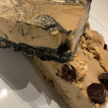 Ingrained - Close up of cookies and cream on the left and cookie dough on the right - Vegan Near Me - Chicago, Illinois