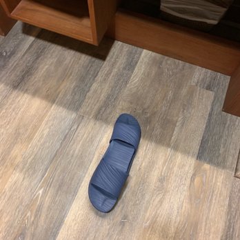 Lansdowne Resort and Spa - Slippers - Hotels Near Me - Leesburg, Virginia Lansdowne Resort and Spa - Slippers - Hotels Near Me - Leesburg, Virginia
