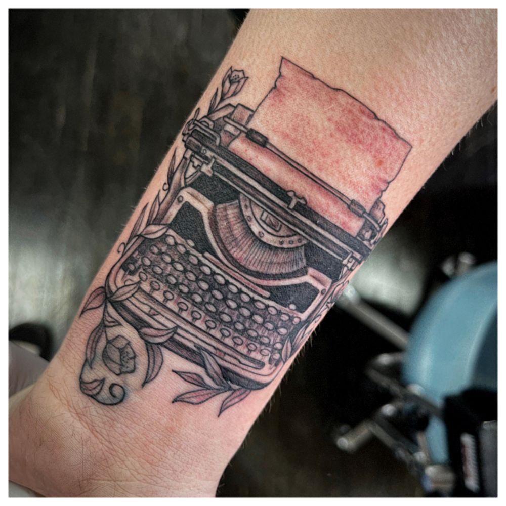 Eddie Ricke (@edwynn_designs) • Instagram photos and videos, image size:1000x1000