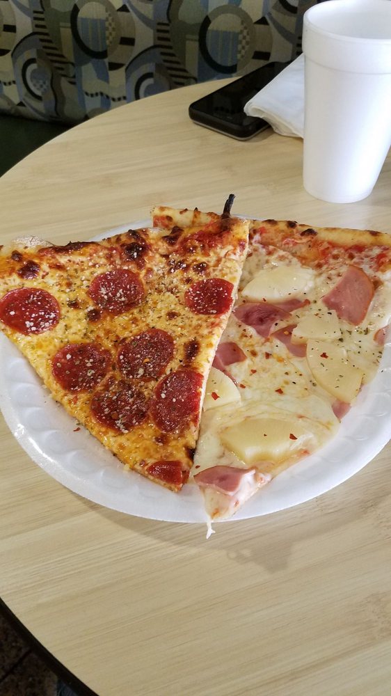 PINOS PIZZERIA 20 Reviews Pizza 55 5th St E, Saint Paul, MN