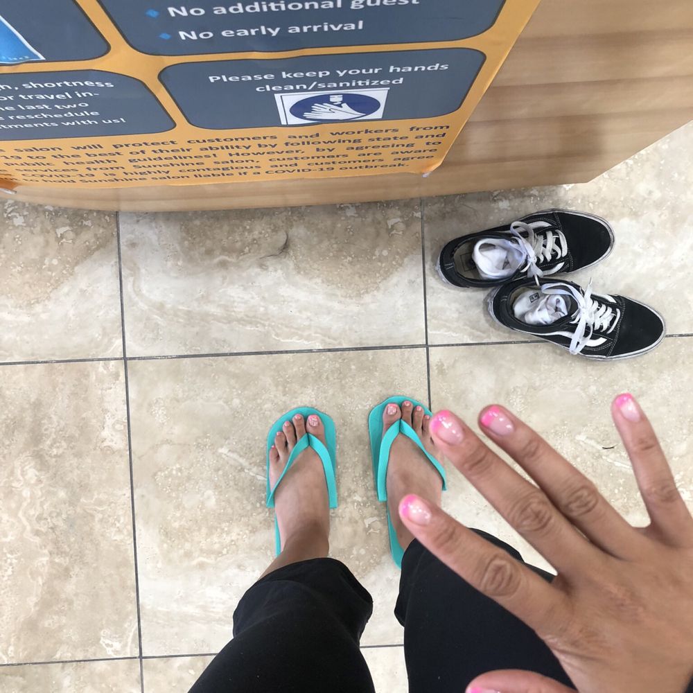 Sunshine Salon - Mani & Pedi - Hair Salons Near Me - Carson, California