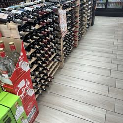 Simpson Liquor - .....