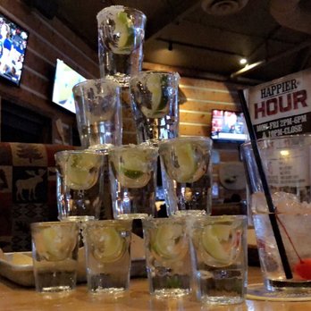 Twin Peaks - Sports Bars Near Me - Shenandoah, Texas