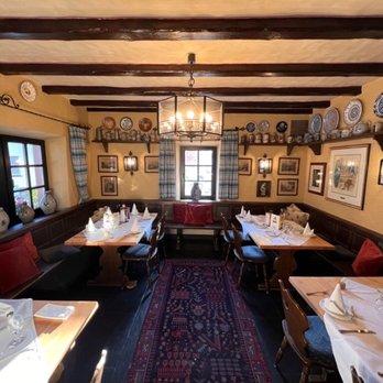Restaurant Burgschänke - One of several dining rooms - Modern European Near Me - Kaiserslautern, NW Restaurant Burgschänke - One of several dining rooms - Modern European Near Me - Kaiserslautern, NW