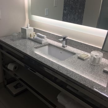 Renaissance Meadowlands Hotel - Hotels Near Me - Rutherford, New Jersey Renaissance Meadowlands Hotel - Hotels Near Me - Rutherford, New Jersey