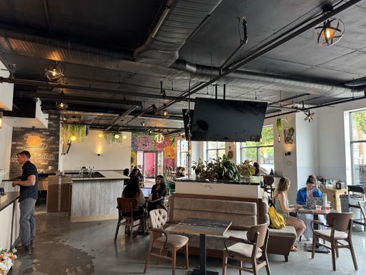 Adee's Coffee Roasters & Bar by null