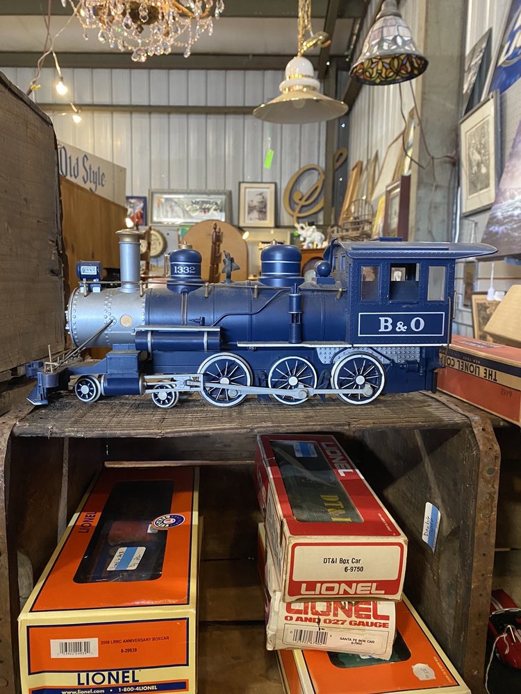 DIGGERS ANTIQUE MALL Updated August 2024 220 Photos & 19 Reviews