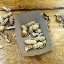 Five Guys - Free peanuts