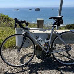 Boss Power Bikes - Soma Smoothie ES near Humbug Mountain after Huston Jr fixed it. The ES stands for "Extra Smooth".