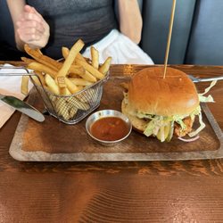Central - 'Big Dill' Crispy Chicken Sandwich
