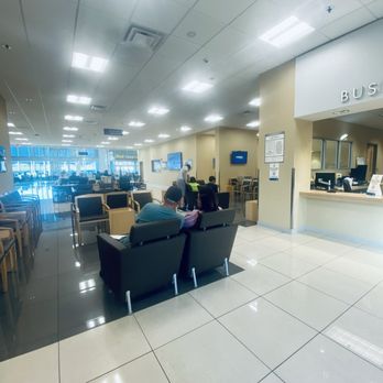 CarMax - Waiting area - Used Car Dealers Near Me - Irvine, California CarMax - Waiting area - Used Car Dealers Near Me - Irvine, California
