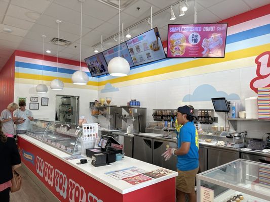 Yonutz Donuts and Ice Cream - Las Vegas by null