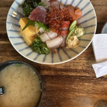 TenGoku Aburiya - Miso soup, chirashi - Japanese Near Me - Chicago, Illinois TenGoku Aburiya - Miso soup, chirashi - Japanese Near Me - Chicago, Illinois