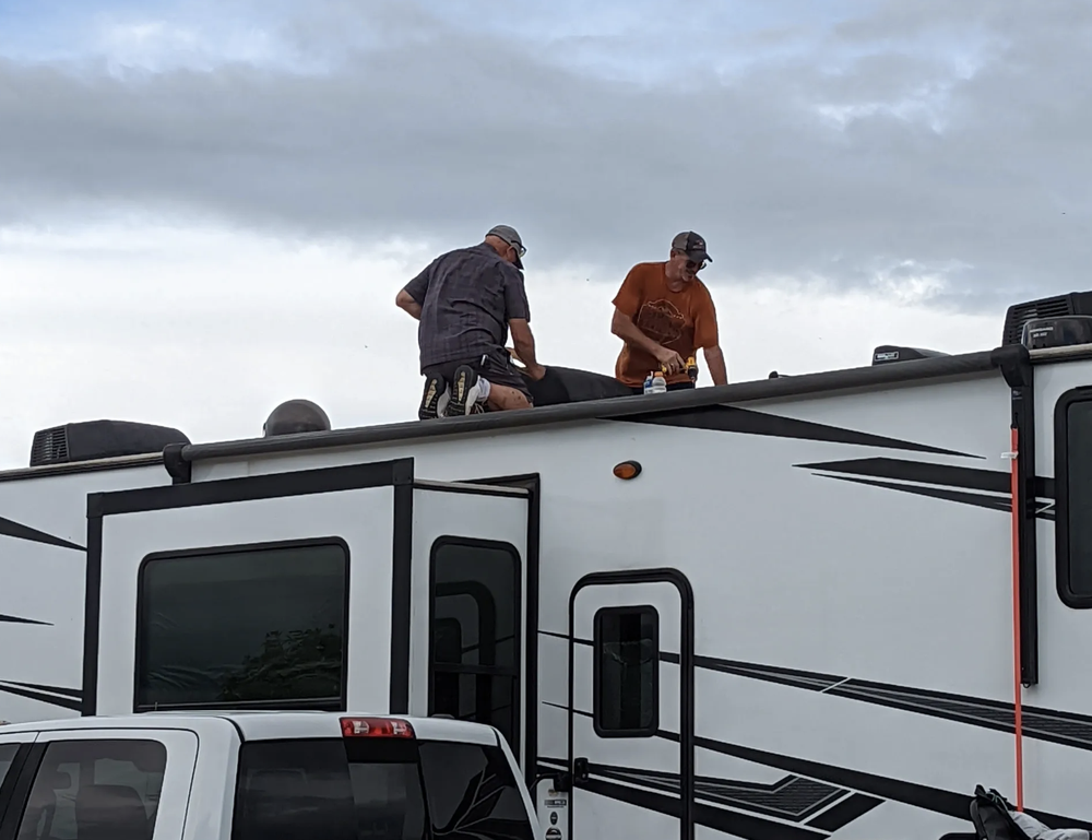 MOONLIGHTING MOBILE RV REPAIR Updated August 2024 22 Photos Highlands, Texas RV Repair