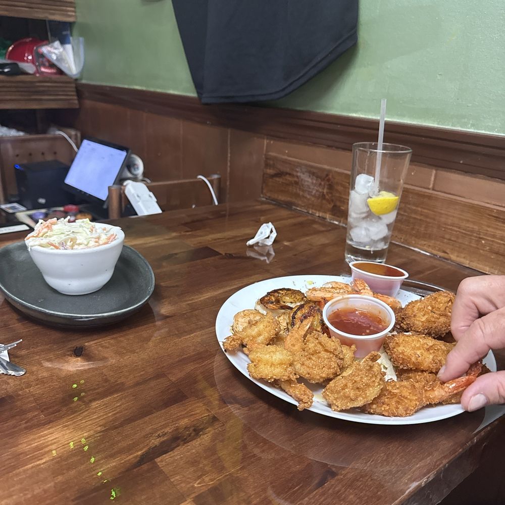 The Dugout Cafe - Shrimp platter plus coleslaw - Breakfast & Brunch Near Me - Venice, Florida The Dugout Cafe - Shrimp platter plus coleslaw - Breakfast & Brunch Near Me - Venice, Florida