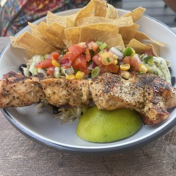 The Wild Hare - Latin bowl with chicken - New American Near Me - Stillwater, Minnesota The Wild Hare - Latin bowl with chicken - New American Near Me - Stillwater, Minnesota
