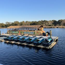 Pontiki Myrtle Beach - Discover endless adventures with our year-round schedule. Enjoy breathtaking boat tours anytime, no matter the season.