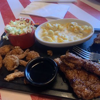 TGI Fridays Waldorf - Sports Bars Near Me - Waldorf, Maryland