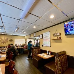 The Hawthorne Diner - Back dining room