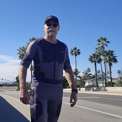 Body20 Dry Suit. Had 15 minutes before my session so went for a walk on a beautiful day. The location is less than 1/2 to the beach.