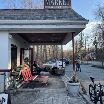 The 9W Market - the outside of the building - Cafes Near Me - Palisades, New York The 9W Market - the outside of the building - Cafes Near Me - Palisades, New York