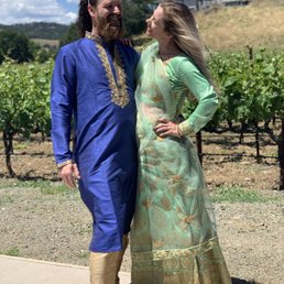 Omnama fashions