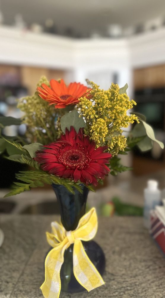 TUX & TULIPS FLORIST Updated September 2024 420 El Camino Way, Lake Havasu City, Arizona