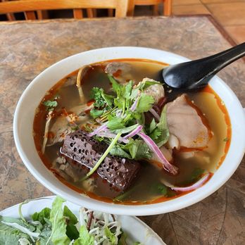Quan Vy Da - Bn B Hu XL (TikTok: @justandyvu) - Vietnamese Near Me - Westminster, California Quan Vy Da - Bn B Hu XL (TikTok: @justandyvu) - Vietnamese Near Me - Westminster, California