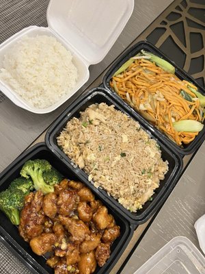 Wu Wei Din Chinese Cuisine by null